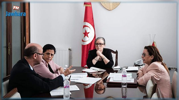 غلاء الأسعار وغياب بعض المواد الاستهلاكية محور لقاء بودن بوزراء المالية والتجارة والفلاحة