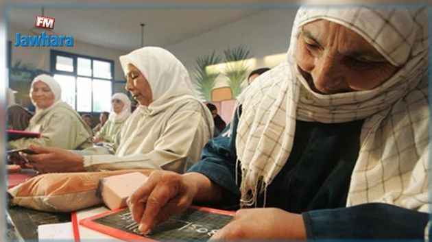 المدير العام للمركز الوطني لتعليم الكبار : 2 مليون أمي في تونس و50 %من الأقسام وهمية