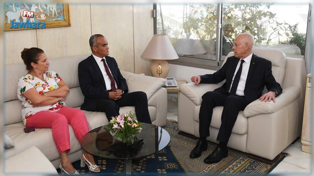 دعا إلى فتح أبحاث فورية: رئيس الدولة يتحول إلى البنك الفلاحي مصحوبا بعدد من الملفات