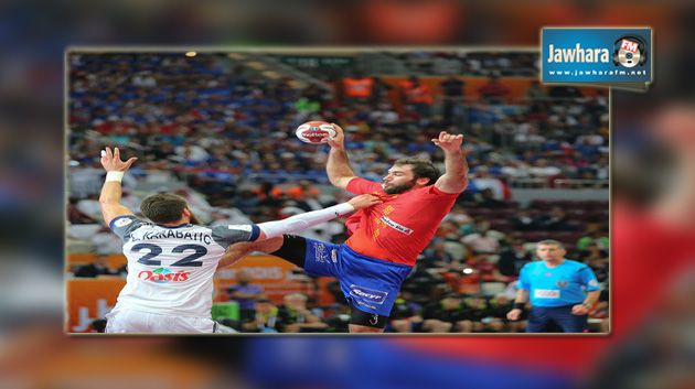 المنتخب الفرنسي يواجه المنتخب القطري في نهائي المونديال 