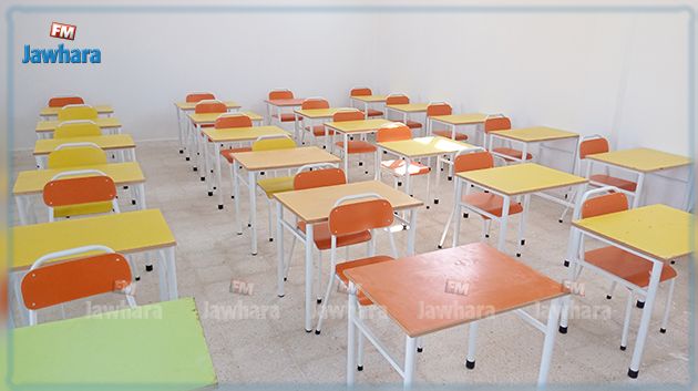 بنقردان.. الأهالي يبنون مدرسة لأطفالهم على نفقتهم الخاصة (صور)