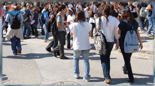 إعلام تلميذة بنجاحها ثم رسوبها: مندوبية التربية بمنوبة توضّح