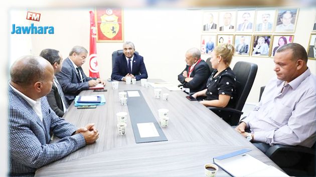 وزير الرياضة يعد بتقديم الدعم لمستقبل الرجيش