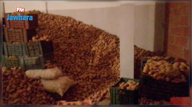 حجز 5 أطنان من مادة البطاطا بمخزن غير مصرح به في تطاوين