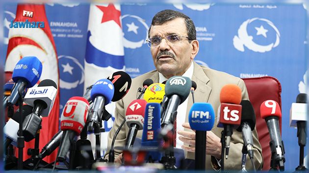 علي العريض : 