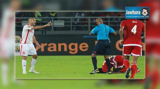 الكاف يلوم المكتب الجامعي و لاعبي المنتخب على إحتجاجهم على سيشرن و يهدد بمعاقبتهم !!