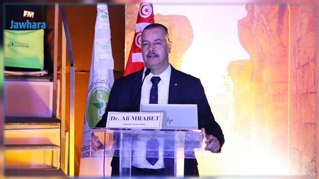 وزير الصحة يفتتح بطبرقة أشغال المؤتمر الوطني الأول لطب الاسنان