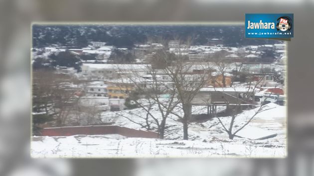 تعطّل الدروس في عين دراهم بسبب تساقط الثلوج