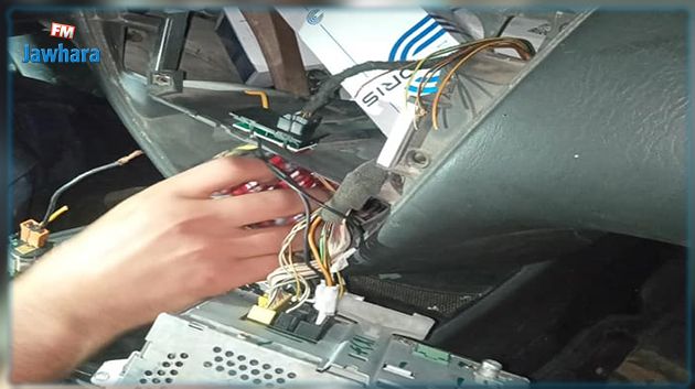 مصالح الديوانة بمعبر رأس جدير تحبط محاولة تهريب 7470 حبة دواء مخدر 