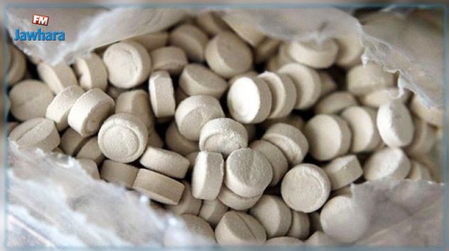 حجز أقراص مخدرة ومشروبات كحولية من الصنف
