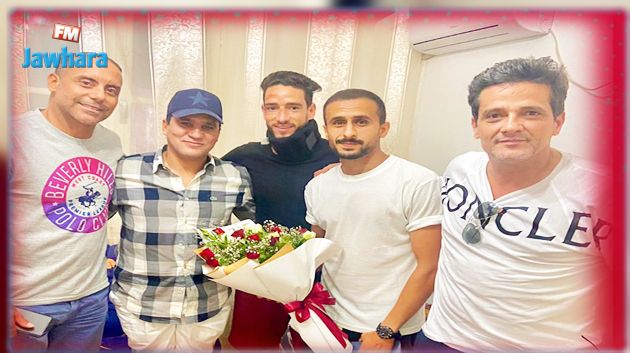 وفد من النجم يزور لاعب امل حمام سوسة حسين الشايب