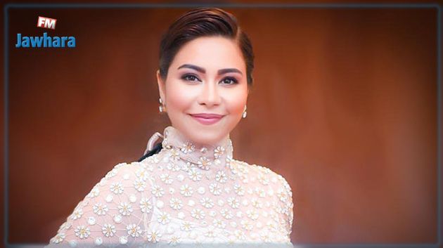  الفنانة 