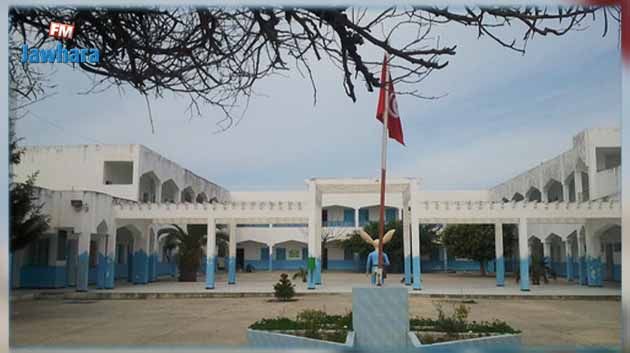 جندوبة: أولياء تلاميذ يستنكرون عدم التحاق أبنائهم بمقاعد الدراسة ويُطالبون بالتّدخل الفوري