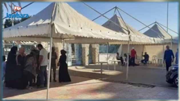 مدنين: ادخال خيام اعتصام عائلات فاجعة جرجيس داخل اسوار المعتمدية