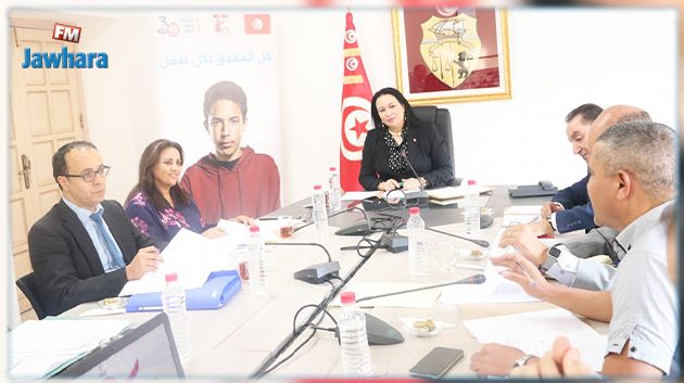 وزيرة الأسرة والطفولة تُشدّد على ضرورة تسوية الوضعيات المهنية لسلك منشطي رياض الأطفال وتعزيز دوره