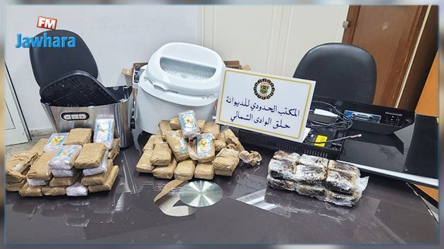 ميناء حلق الوادي.. حجز كمية من الزطلة بأمتعة مواطن تونسي مقيم بالخارج