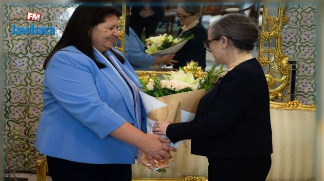 بودن تكرّم الكاتبة العامة للحكومة بعد إحالتها على التقاعد