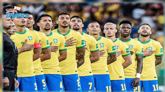 قائمة البرازيل في كأس العالم : دعوة داني الفيس و استبعاد فيرمينو
