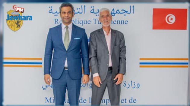 وزير التشغيل يحتفي بالمخترع التونسي العالمي جمال حنبلي (صور)