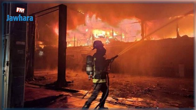 بينهم 7 أطفال: مصرع 21 شخصا في حريق ببناية في غزة