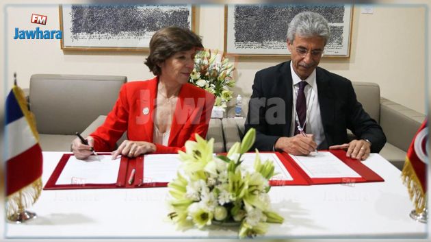 تونس وفرنسا توقعان على إتفاقية تمويل بقيمة 200 مليون أورو 