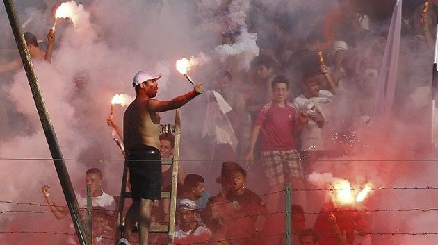 مصر: اشتباكات بين ألتراس الزمالك والشرطة المصريّة.. الحصيلة 14 قتيلا