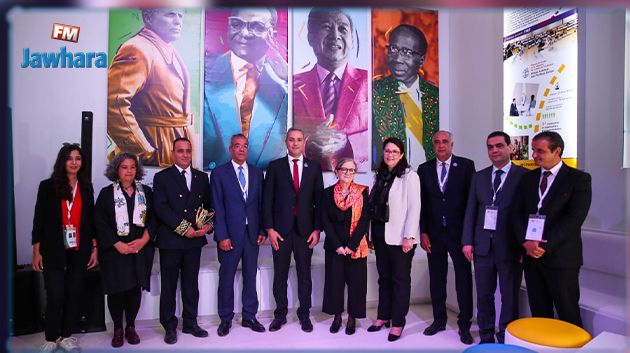  رئيسة الحكومة تُشيد بدور لجنة التنظيم ووسائل الاعلام في إنجاح القمة الفرنكوفونية