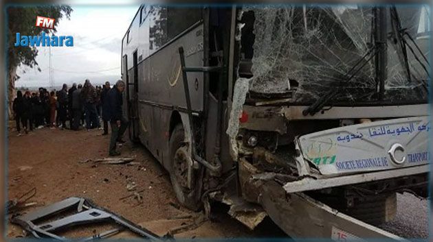 جندوبة : 3 مصابين في اصطدام حافلة نقل مدرسي بسيارة نقل ريفي (صور)