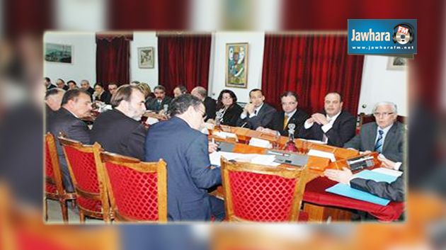 إمكانية تعليق العمل بمعلوم مغادرة البلاد التونسية لمواطني كافة الدول المغاربية