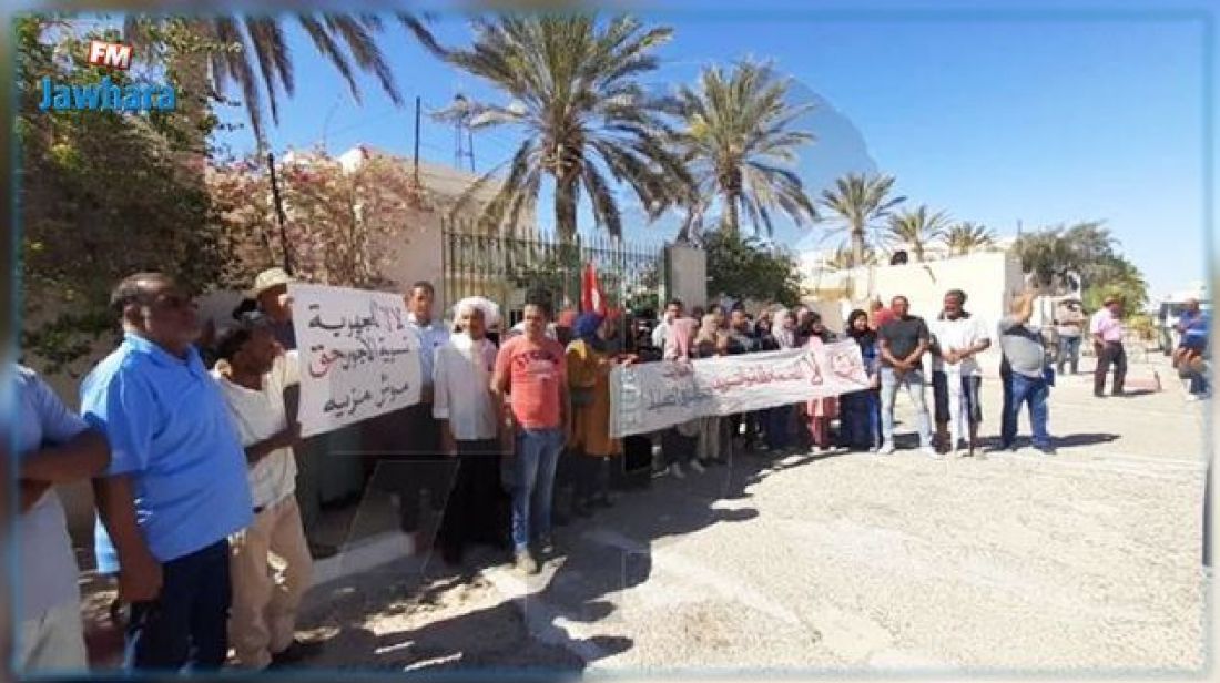 قبلي: تجدد التحركات الاحتجاجية لعملة شركة البستنة قبلي: تجدد التحركات الاحتجاجية لعملة شركة البستنة