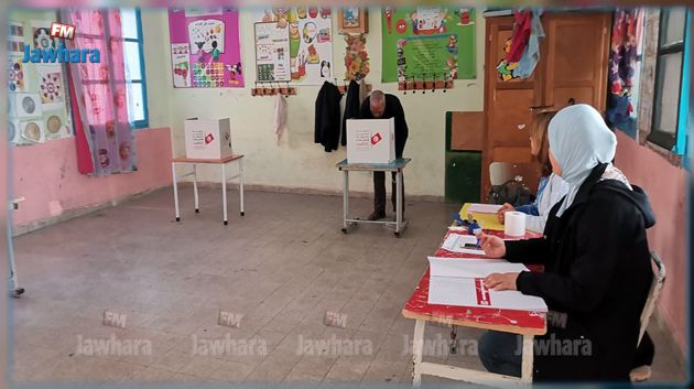 زغوان: غياب رئيس مركز اقتراع و 3 أعضاء