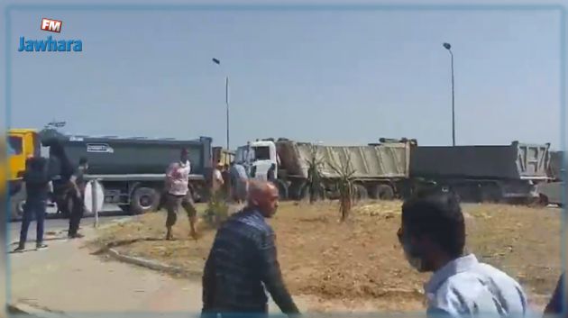 غلق الطريق الرابطة بين نابل وتونس