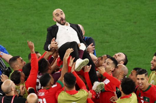 وليد الركراكي يتقلد ثالث وسام ملكي في مسيرته الرياضية 