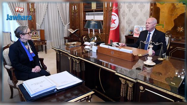 سعيد يختم قانون المالية لسنة 2023