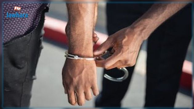 خلال مداهمة أمنية: حجز كوكايين والقبض على 3 أشخاص بينهم