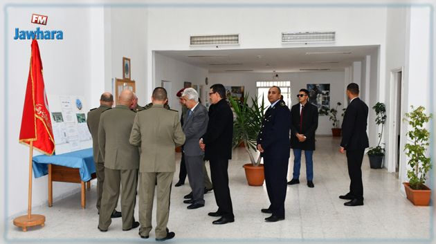 وزير الدفاع يزور مقر الإدارة العامة للشؤون القانونية والعقارية والنزاعات