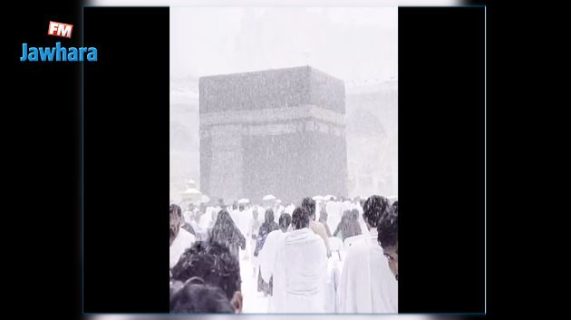 الأرصاد الجوية السعودية توضح حقيقة الفيديو حول تساقط الثلوج بالحرم المكي