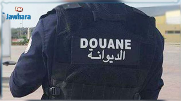 انقلاب سيارة ديوانة واشتعالها خلال مطاردة سيارات تهريب