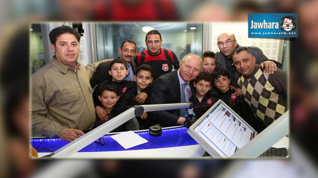 قوول ++ : النجم يقتني حافلتين من الطراز الرفيع و دورة دولية في الاحتفالات بالتسعينية