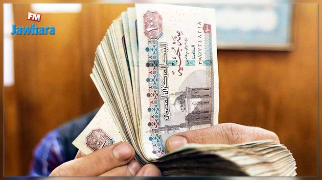 مصر.. هبوط تاريخي للجنيه أمام الدولار والتضخّم يتجاوز 21%