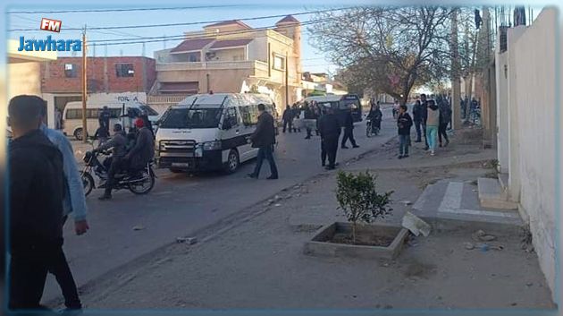 مناوشات بين الأمن ومجموعة من الشبان والأطفال في حي الزهور بالقصرين