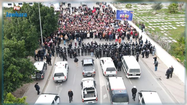 الداخلية: الوحدات الأمنية لم تسقط في الاستفزازات خلال تحركات 14 جانفي