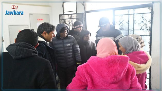 جندوبة: الحماية المدنية ترافق عائلة جزائرية إلى معبر ببوش وتُؤمن الإقامة لأخرى بدار الشباب بعين دراهم