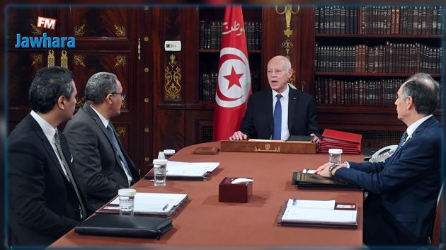 سعيّد يلتقي وزراء التربية والتعليم العالي والتكوين المهني