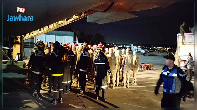 فريق الحماية المدنية الأول يصل الى تركيا