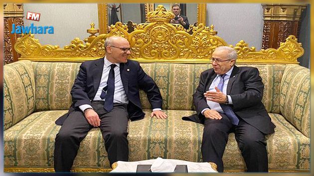 لقاء بين وزير الخارجية ونظيره الجزائري 