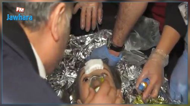 رغم مرور 6 أيام على الزلزال.. اخراج رضيع ومسنّة أحياء من تحت الأنقاض 