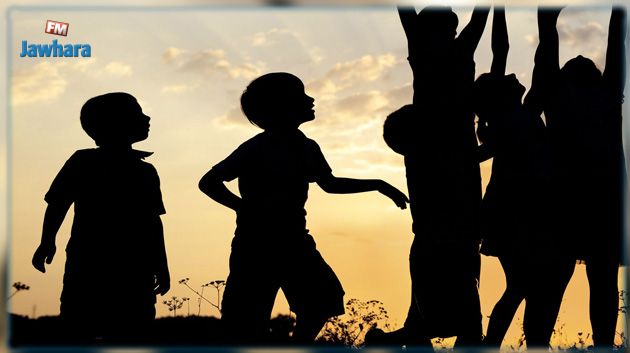 وزارة الأسرة : غلق فضاء عشوائي يضم 26 طفلا من بلد افريقي و إيقاف 3 أشخاص