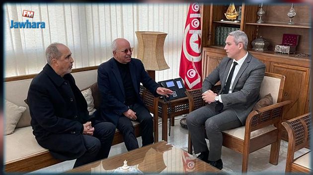 وزير السياحة: نحن بصدد تحيين النصوص القانونية المنظمة لمهنة الدليل السياحي