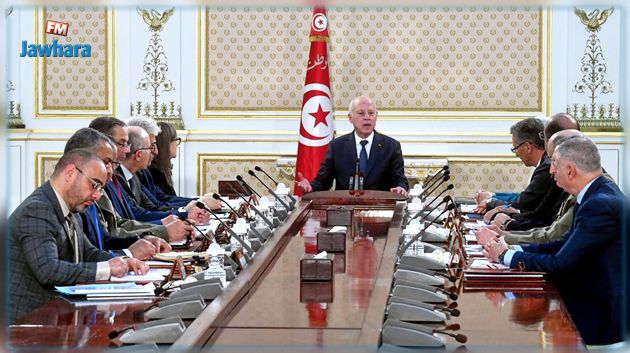 توافد المهاجرين غير النظاميين على تونس محور اجتماع مجلس الأمن القومي